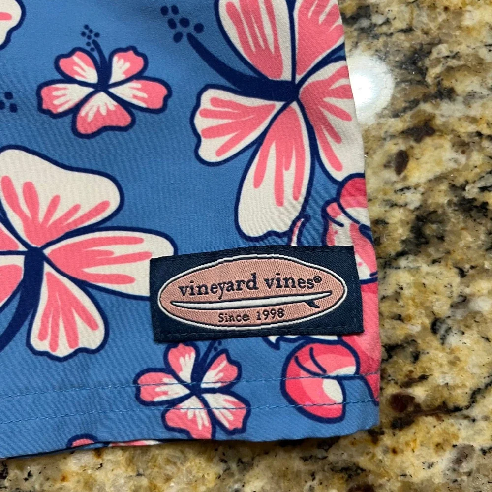 Vineyard Vines Mens Blue Pink Crab Hibiscus Floral Swim Trunks Board Shorts S